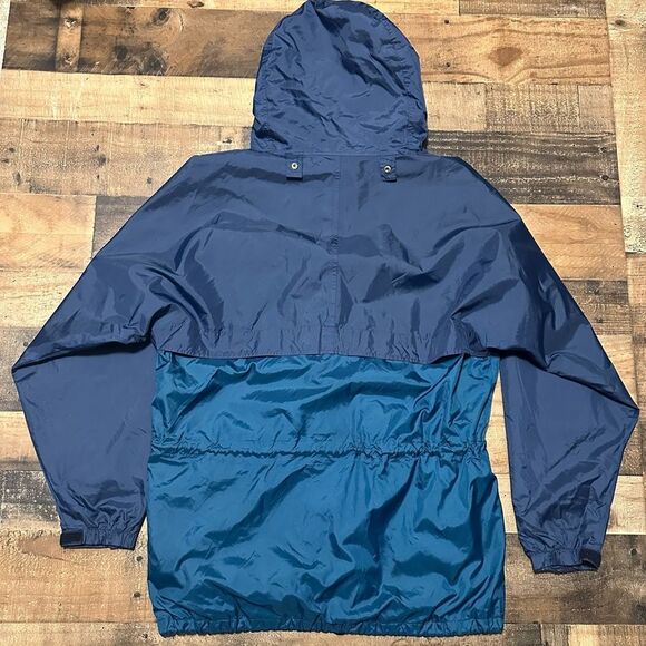 Helly Hansen VINTAGE 90’s Packable Nylon Jacket - Picture 2 of 6